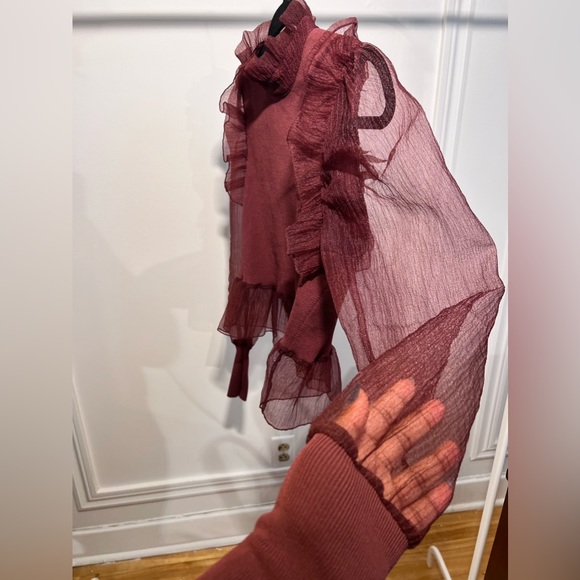 BURGUNDY PUFF SLEEVE CROP SHIRT // Size Medium ♥️ - Picture 7 of 7